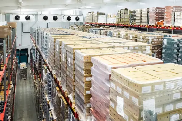 Rotary desiccant dehumidifier applied in cold storage warehouse for moisture control